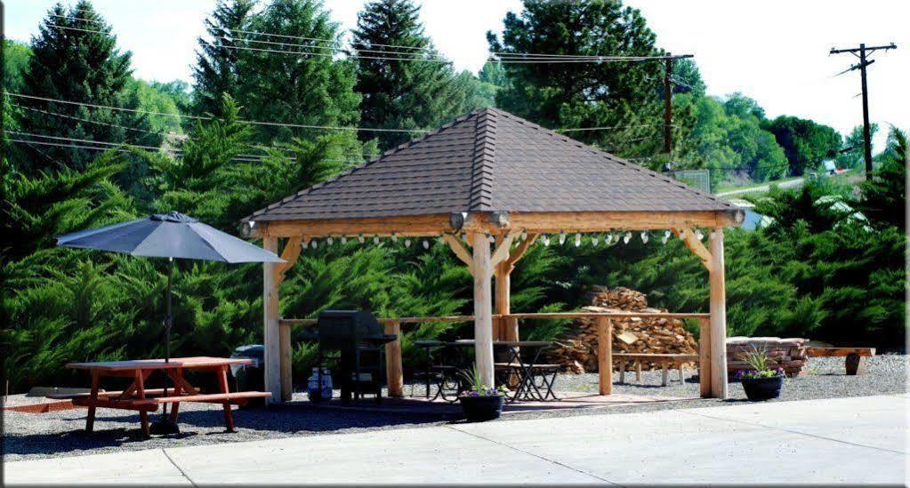 Hotchkiss Inn Motel Exterior foto